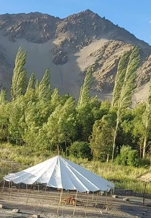 Devaranya Hut Villa Leh Exterior photo